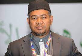 Plantation industries and commodities minister datuk dr mohd khairuddin aman razali has been told to present himself at the bukit aman police headquarters today to give a statement regarding his failure to comply with mandatory home quarantine after returning from turkey. Dato Dr Khairudin Miliki Pengalaman Luas