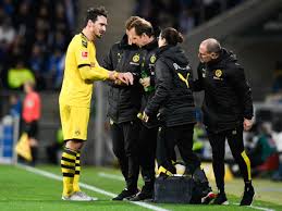 Das haus in münchen wollen sie deshalb behalten. Mats Hummels An Der Hand Verletzt Ihn Schmerzt Etwas Anderes Aber Noch Viel Mehr Bvb 09
