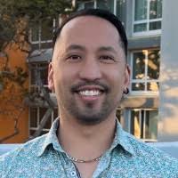 10+ "Stephen Tomas" profiles