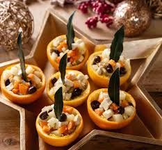 Gli antipasti di natale sono uno dei principali componenti del menù, sono buoni, belli e scenografici e ci permettono di mostrare le nostre abilità tra i fornelli. Antipasti Semplici E Gourmet Per Il Menu Di Natale