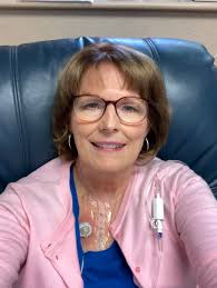 In 1996, Robin Huffman experienced internal bleeding after undergoing  surgery. She remembers nurses coming into her hospital room, checking her  blood pressure, and calling a code blue. She received two units of