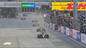 Pérez vindt het iets te smal in baku en knalt zijn #forceindia hard in de muur! F1 Sergio Perez Wins Azerbaijan Gp Along With Vettel And Gasly On Podium In Baku
