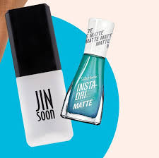 Master the matte look for less with this clear top coat from sally hansen. 12 Best Matte Nail Polishes For 2021 Matte Top Coats