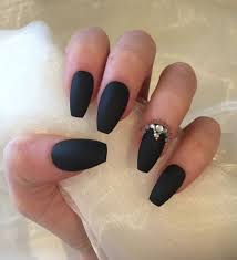 33 Killer Coffin Nail Designs Nail Design Ideaz The coffin nail design is a combination of square and oval, and the feature of this nail form requires a longer length.