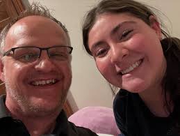 🎉🥳 Can you believe that this amazing teenager turns 15 today!?! 🎈🎂  We've had so much fun through the years and I'm not ready for you to grow  up! @annahooks_09 Happy Birthday