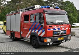 Terug over de maasde kneiter van de carnaval 2019boekingen: Einsatzfahrzeug Horst Aan De Maas Brandweer Hlf 23 6831 A D Bos Fahrzeuge Einsatzfahrzeuge Und Wachen Weltweit