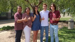 Kall family surprises father with Aggie ring