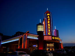 42:26 accyo cam 2 659 просмотров. Marcus Theatres Will Debut Its New Parking Lot Drive In On Friday