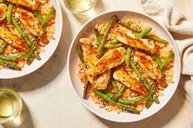 Marinated meats like bulgogi and kalbi are grilled and eaten along with. Honey Sesame Chicken Green Beans With Korean Spiced Rice Chicken Green Beans Sesame Chicken Spiced Rice