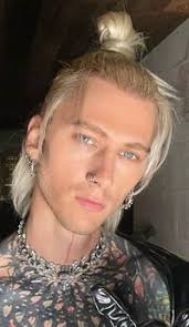 Sandy Rhoads Kemmerling (sandy9888)