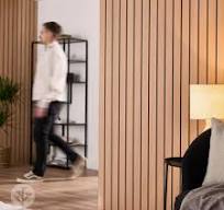 Panneaux muraux en bois à larges lattes non acoustiques en chêne de luxe  Slatpanel®