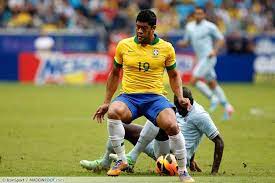 A picture of the incredible hulk teasing the viewers with his big green bare feet. Photos Foot Hulk Mamadou Sakho 09 06 2013 Bresil France Match Amical Porto Alegre