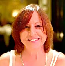 Happy one year married anniversary to my husband William!! This day was  absolutely magical in all the ways. Filled with love from family and  friends and with our beautiful officiant Patricia. This