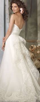 Delicately Detailed Ivory Silk Organza A Line Wedding Gown With Strapless Draped Bodic Jim Hjelm Wedding Dresses Wedding Dress Styles Beautiful Wedding Dresses