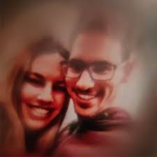 Triple Beam Heart Optical Pendant Necklace