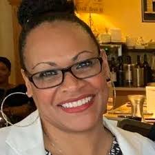 Samantha Averill's Instagram, Twitter & Facebook