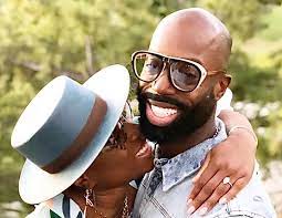 She made her way to stardom initially with modern dancing. 9 1 1 Star Aisha Hinds Is Engaged To Silky Valente
