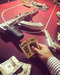 «el trabajo siempre trae bendiciones🥰 feliz jueves a todos! Son Of Top Mexican Cartel Member Documented On Instagram Daily Mail Online