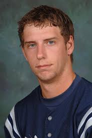 Owls Remain Unbeaten In College World Series With 3-2 Win Over Miami