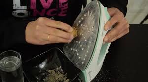 Check spelling or type a new query. Comment Bien Nettoyer La Semelle De Son Fer A Repasser Facilement Youtube