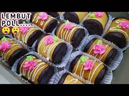 Roll cake) adalah kue bolu yang dipanggang menggunakan loyang dangkal, diisi dengan selai atau krim mentega kemudian digulung. Bolu Gulung Mini Mini Roll Cake Takaran Sendok Anti Gagal Youtube