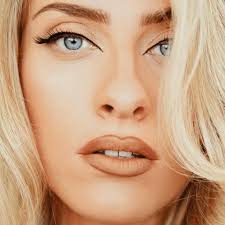 SILLY GEORGE Wholesale Girl Friday Lash