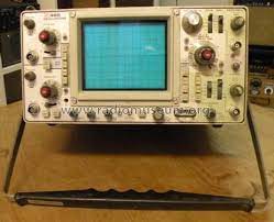 Szereztem egy tektronix 465 os scopeot, de nem tudok róla semit és a neten is elég gyatra a felhozatal e téren. Oscilloscope 465 Equipment Tektronix Portland Or Build 19