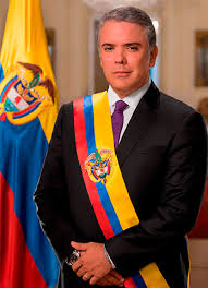 Vacunación de mayores de 60 años iniciará este 30 de abril. Linea De Mando
