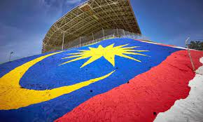 Lagu patriotik bukan sahaja boleh menyemarakkan perasaan cintakan negara malah ia juga merupakan salah satu cara untuk istimewa untuk anda, hari ini kami akan kongsikan senarai lagu patriotik malaysia yang wajib dihafal oleh semua anak malaysia. 12 Lagu Patriotik Malaysia Beserta Lirik Untuk Anda Yang Cintakan Negara