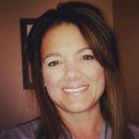 Rosa Mueller's Instagram, Twitter & Facebook