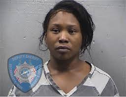 🔗𝙒𝙃𝙀𝙉 𝙔𝙊𝙐𝙍 𝙎𝙄𝘿𝙀 𝙃𝙐𝙎𝙏𝙇𝙀 𝙇𝘼𝙉𝘿𝙎 𝙔𝙊𝙐 𝙄𝙉 𝙏𝙃𝙀  𝘾𝙇𝙄𝙉𝙆🔗 Some people choose to make an honest living, and then there's Joleen  Lee Mack (36, New Orleans), Gregory Schmidt (66, Metairie), and Samuel