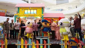 Soal tematik kelas3 sd tema 5 subtema 3 permainan tradisioanal semester 2 / genap dengan judul subtema melestarikan olahraga dan permainan tradisional di daerahku soal ini merupan kelanjutan dari soal sebelumnya yaitu Perasmian Rileklah Raya Bersama Didi Friends Mia Liana