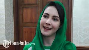 Lama tak muncul di layar kaca, perempuan cantik ini kini sibuk. Seandainya Kembali Ke Panggung Hiburan Arumi Bachsin Akui Tak Sanggup Ldr Tribunnews Com Mobile