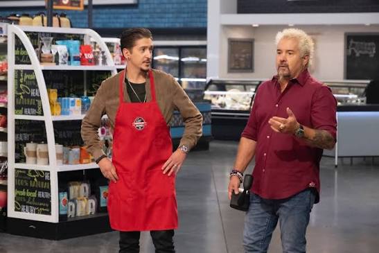 TONIGHT ‼️ Three returning champs cook their ultimate guilty pleasures —  but only one walks away with $15,000 and the chance to take on a judge for  even more cash. Watch