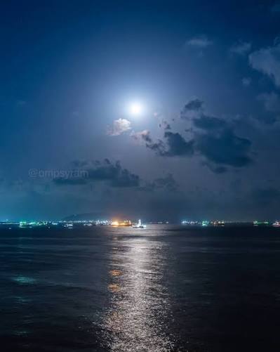Once in a BLUE MOON . . Blue Moon 31st May 2026 ( Its called Blue Moon  because having 2 Full Moons in One Calendar Month is Rare ! ) . #BlueMoon #