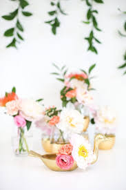 Send a beautiful reminder of your love for your mom and add a token of your gratitude to her on march 22nd. How To Make Simple Mother S Day Floral Arrangements Lovely Indeed