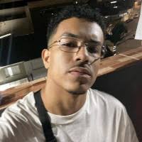 30+ perfis com “Nikolas Ramos”