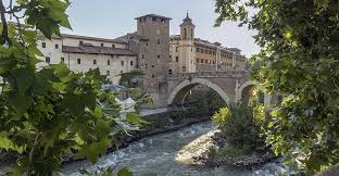 See 54 traveller reviews, 5 candid photos, and great deals for guest rooms offer amenities such as a flat screen tv, and guests can go online with free wifi offered by the hotel. Les 5 Ponts Les Plus Vieux Du Monde Le Globe Trotteur