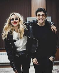 Нателла крапивина прокомментировала каждый пункт из обличительной речи певца. Otec Oligarh Sluhi O Romane S Lobodoj I Kino Dlya Dushi Glavnoe O Prodyusere Natelle Krapivinoj Spletnik