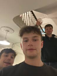 good morning l lost my phone but now I am back