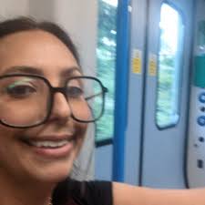 I know I promised I was back but this time I mean it. , 6months in we have  finally settled into a place. , So many shoots which have been so much fun.  Events that I need to share with you from ...