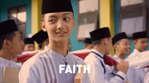 Tak hanya ratusan, mungkin bahkan ribuan orang mencari tau nomor wa gus azmi. The Santri Sebuah Film Kontroversi Yang Dibintangi Gus Azmi Syubbanul Muslimin