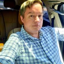 Who can do senior portraits this fall?