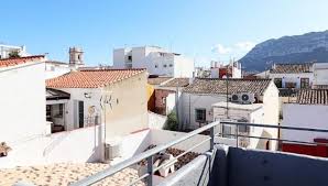 Bellos detalles de lujo y confort: Casa De Pueblo Reformada En Pleno Casco Antiguo En Venta Con Euroholding