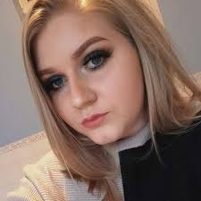 Hannah Kitchen (@HannahKitchen1)