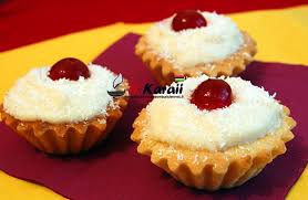 Le Puits D Amour Une Confiserie Tres Apprecie A Maurice Une Creme Sucree Depose Sur Une Tarte Ave Recette Mauricienne Cuisine Mauricienne Recette Gateau Coco