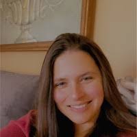 Kate Engle's Instagram, Twitter & Facebook