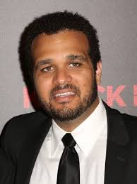 Aaron Burns's Instagram, Twitter & Facebook