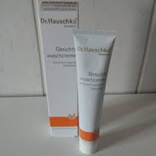 Matt & nat | vegan leather bags & designer accessories. Dr Hauschka Gesichtswaschcreme Review Pretty Green Woman Naturkosmetik Blog