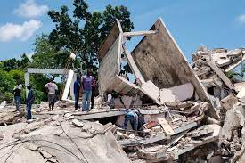 Le séisme de 2010 en haïti est un tremblement de terre d'une magnitude de 7,0 à 7,3 4 survenu le 12 janvier 2010 à 16 heures 53 minutes et 10 secondes, heure locale. Tjrvlpprlv8 Om